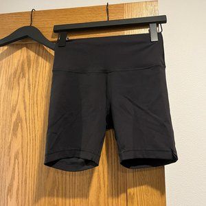lululemon 6" Wunder Train Short